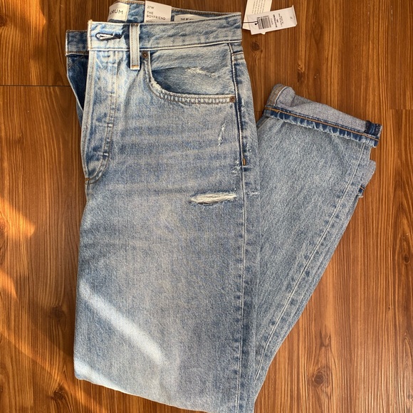 NWT Denim Forum Boyfriend High Rise Loose jeans - 28L, 27W (fits like 28) - Picture 9 of 10